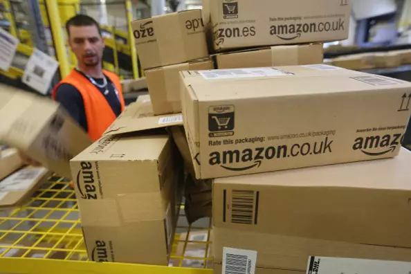 You Can Now Earn £15 An Hour Delivering Parcels For 'Amazon Flex'