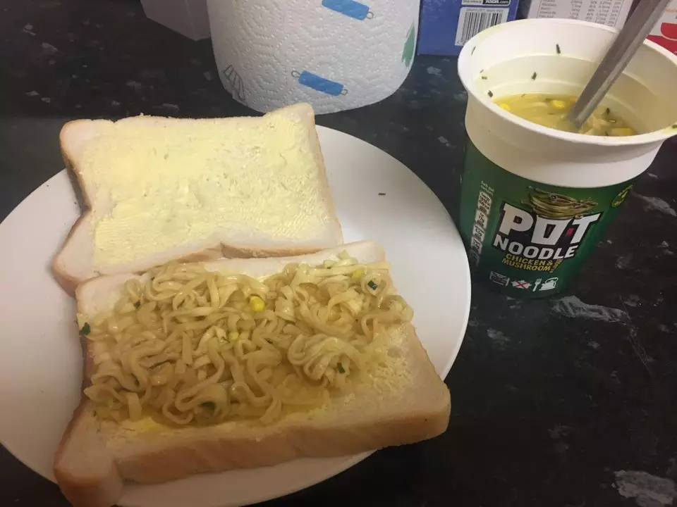 The offending Pot Noodle sandwich.