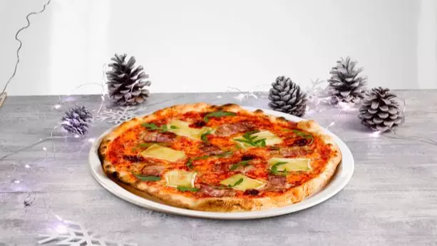 Wetherspoons Is Selling A Festive Pigs In Blankets Pizza For Christmas