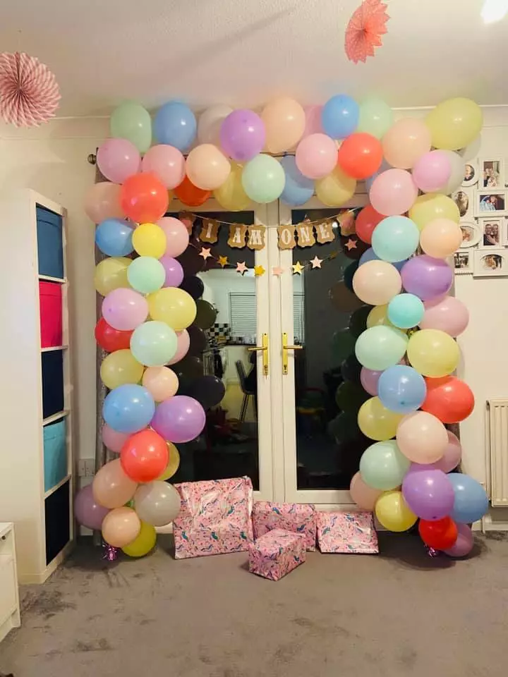 Aimee bought a balloon DIY arch for her little girl's first birthday after seeing them all over Instagram (