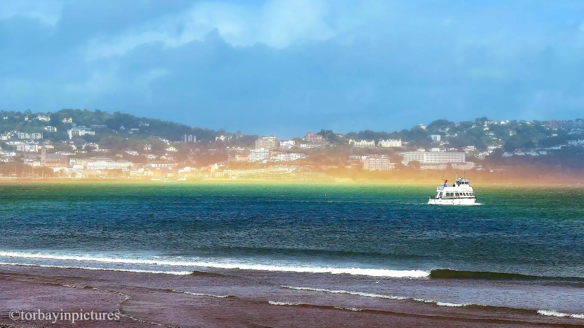 Amazing Flat Rainbow Spotted Off The Coast Of Devon After Storm Francis