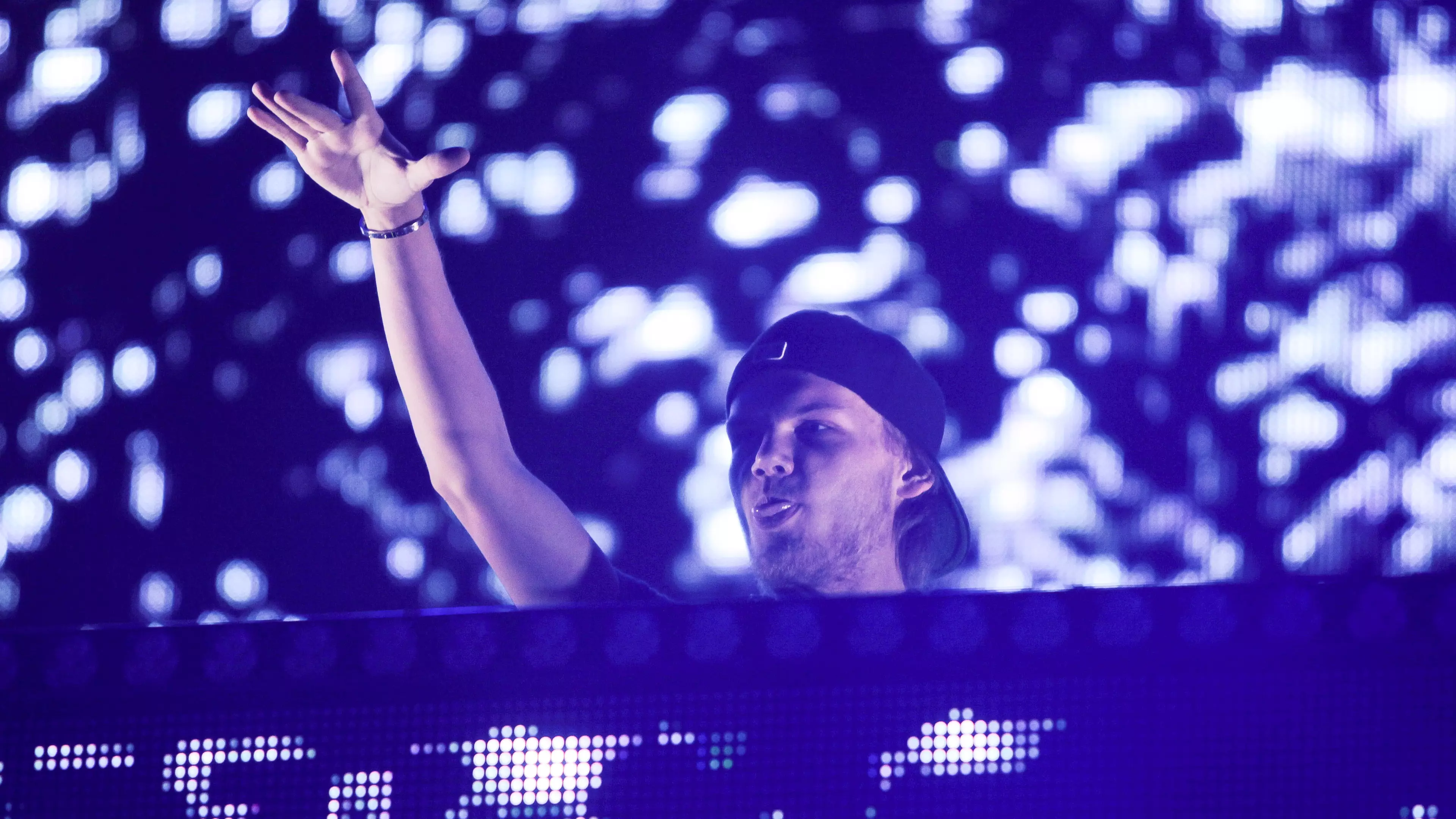 Avicii's £20m Fortune Has Been Given To His Mum And Dad