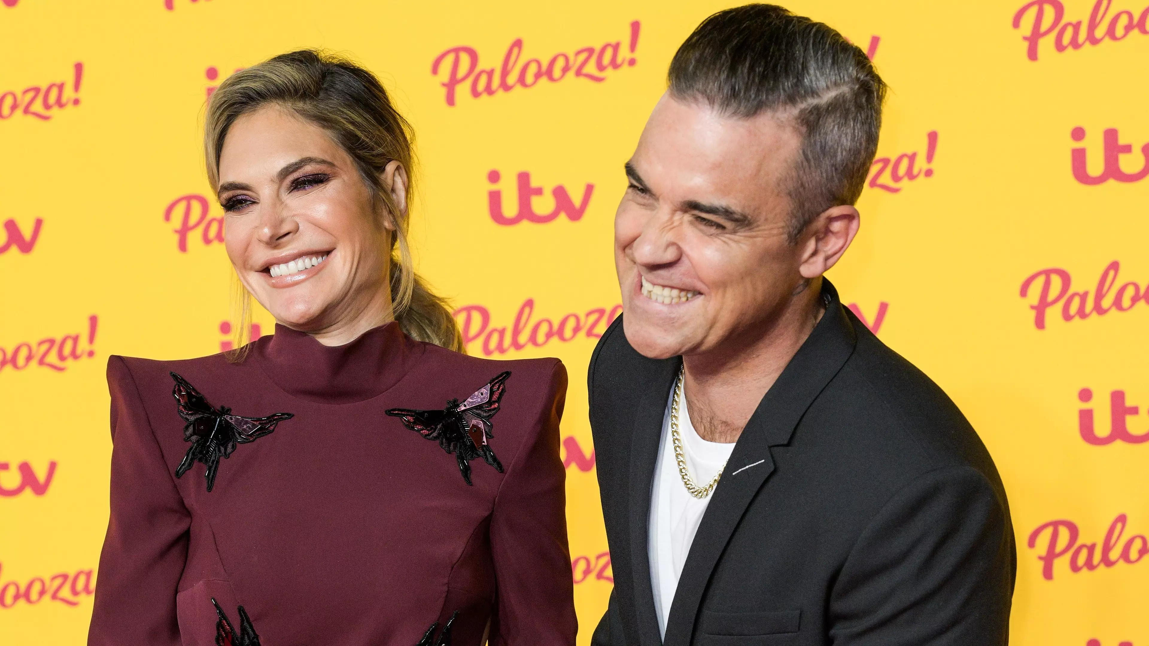 Robbie Williams Proposes To Ayda Field Again On Her 40th Birthday