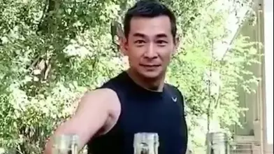 Chinese Actor Wins The Bottle Cap Challenge