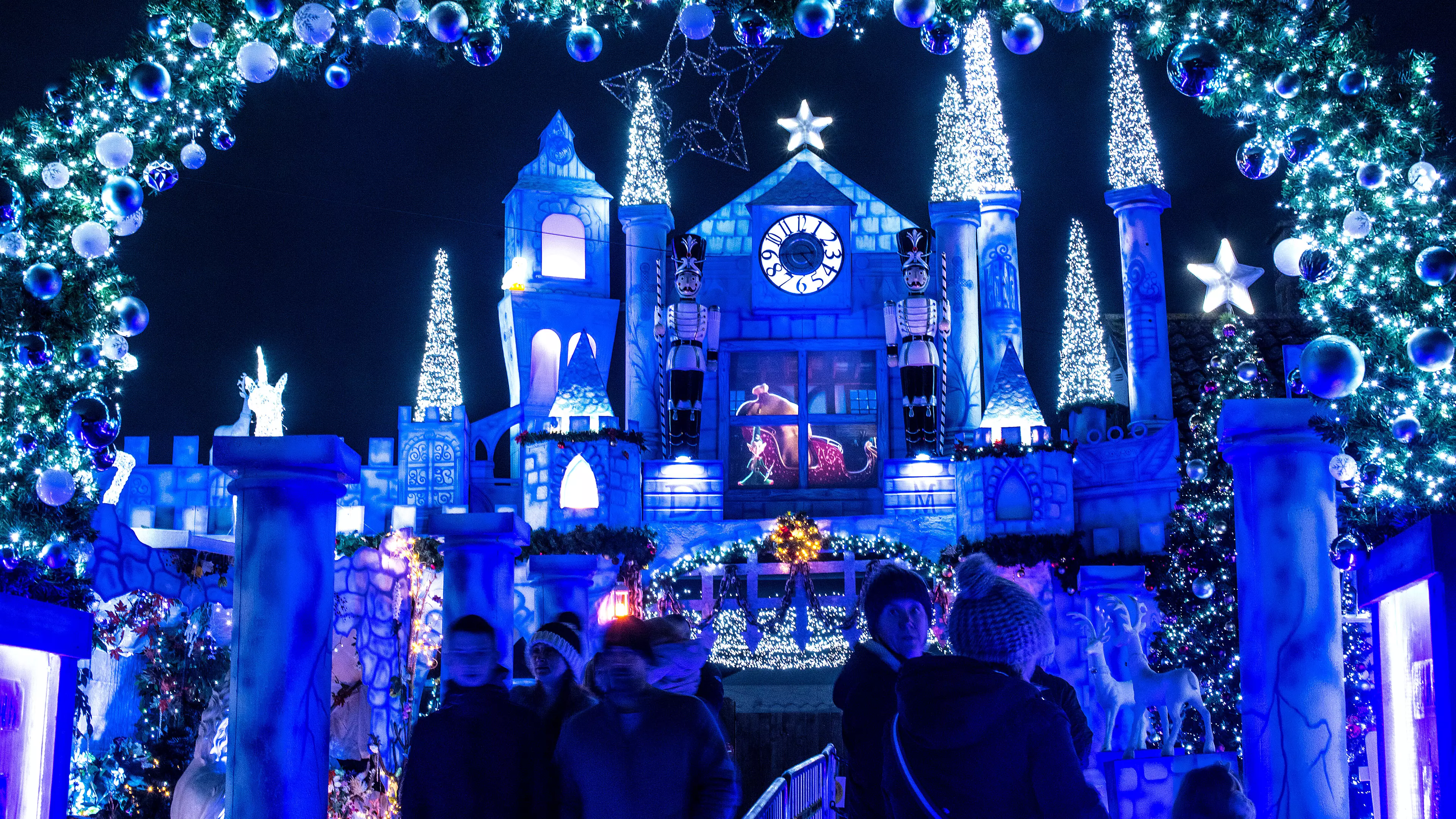 Huge Fundraising Christmas Lights Display Turned Off Following Social Distancing Complaints