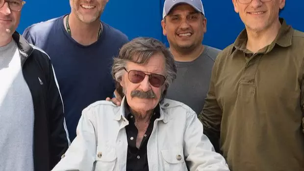 Russo Brothers Share Picture Of Stan Lee From His Endgame Cameo