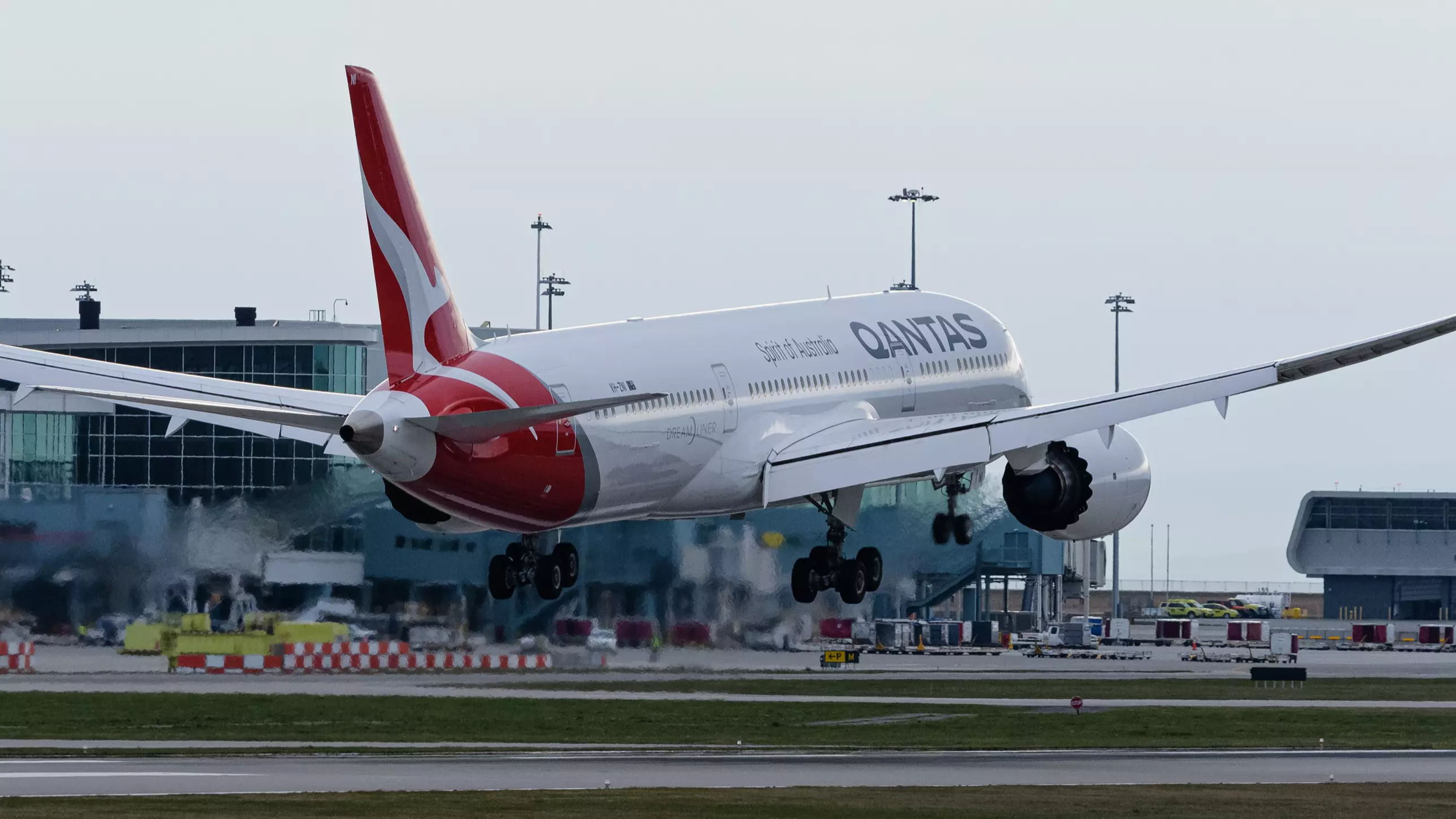 Qantas Is Planning On International Travel Resuming By Mid-December