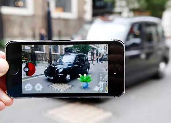 Entrepreneurial Cabbie Lads Offer ‘Pokémon Go’ Taxi Tour