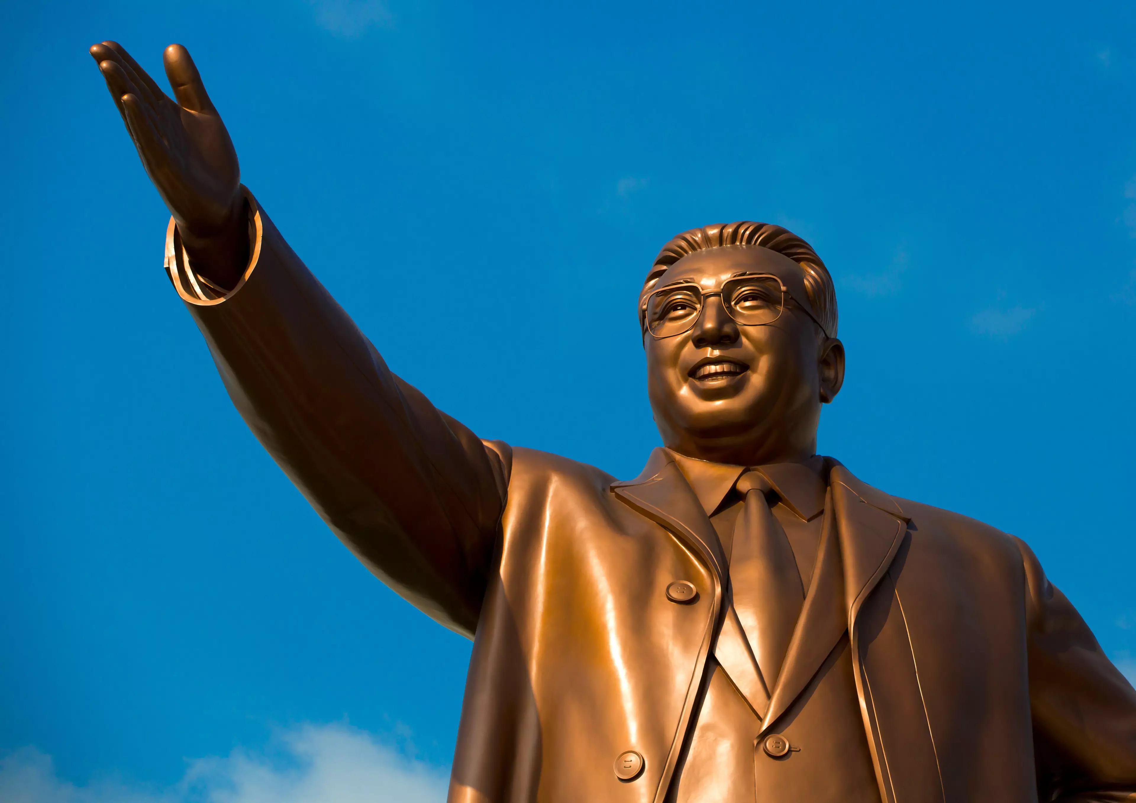 A statue of Kim Jong-Il.