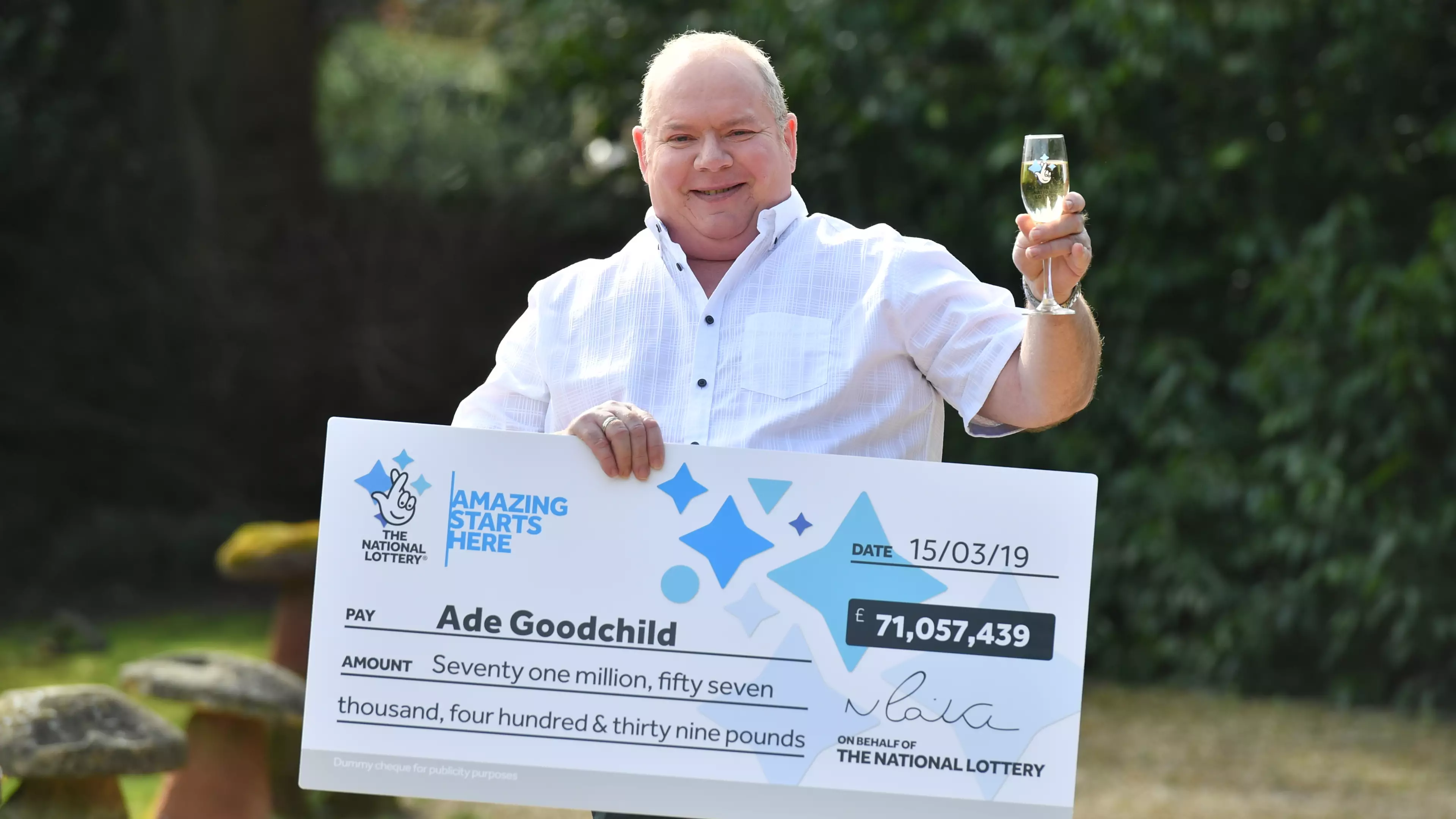 Factory Worker Wins £71m On Lottery And Celebrates With Chicken Wings