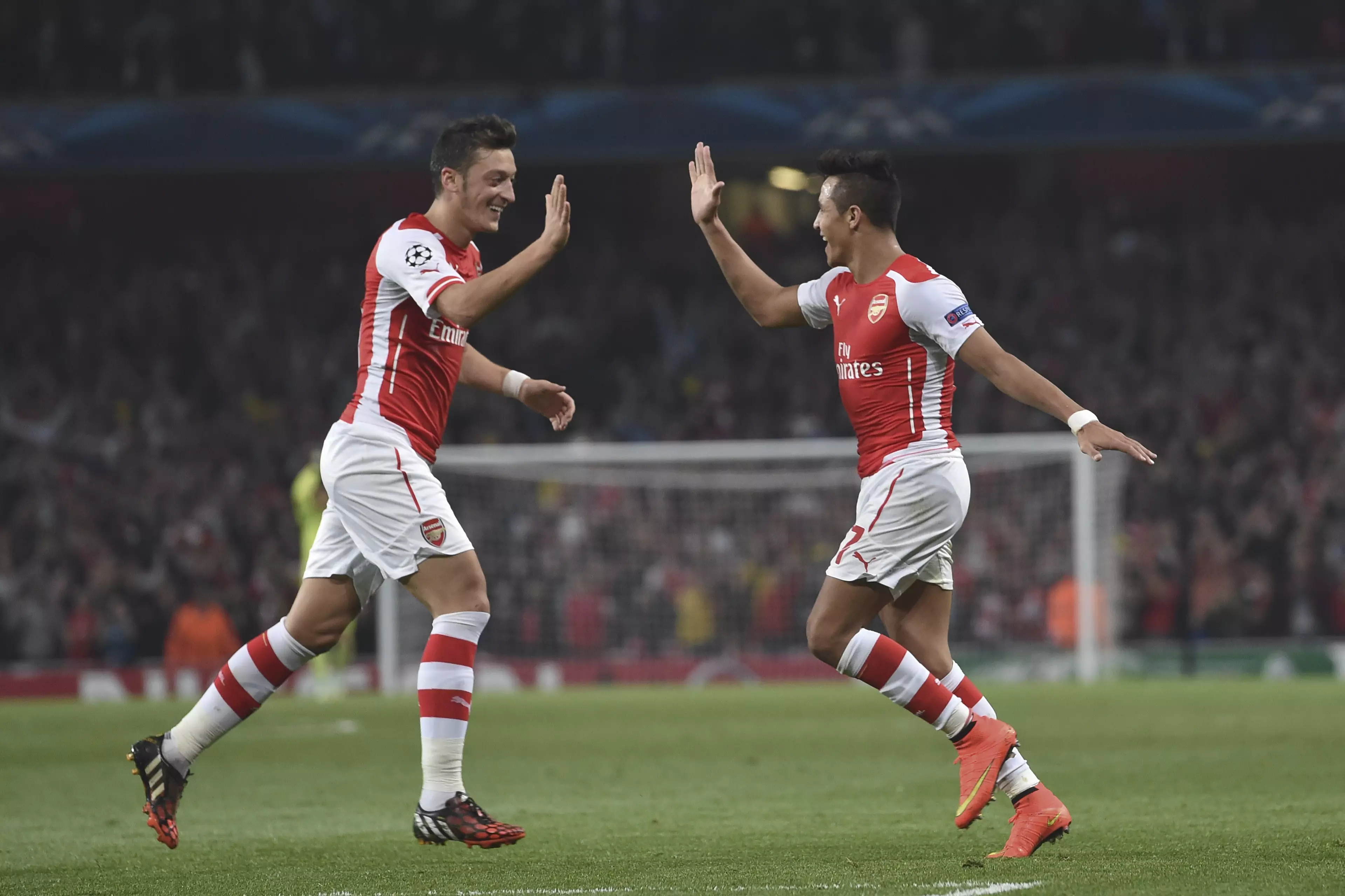 Arsenal's Mesut Ozil And Alexis Sanchez Are Demanding Whopping New Contracts 