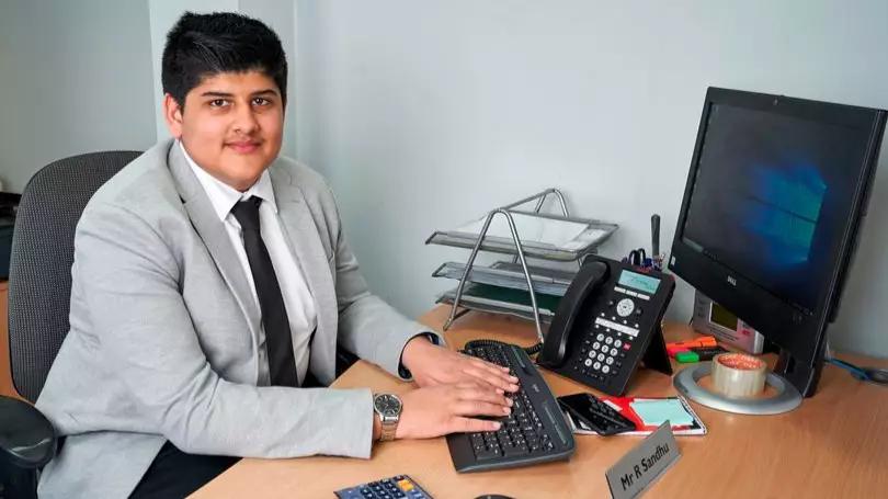 UK's 'Youngest Accountant' Set Up His Business When He Was 12
