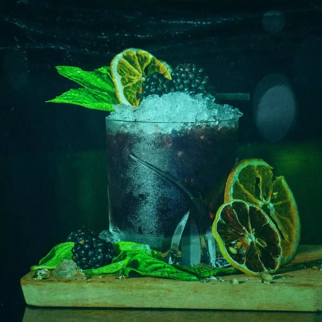The experience includes three bespoke ocean-themed cocktails (