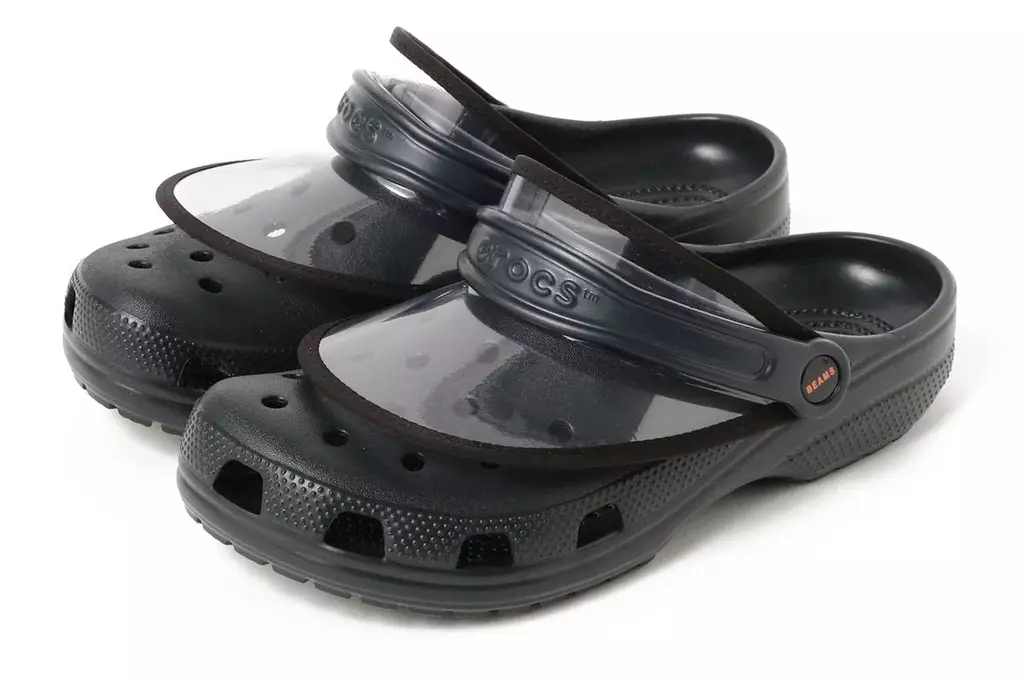 Wanna wear shoes with holes in, but don't wanna get wet feet?