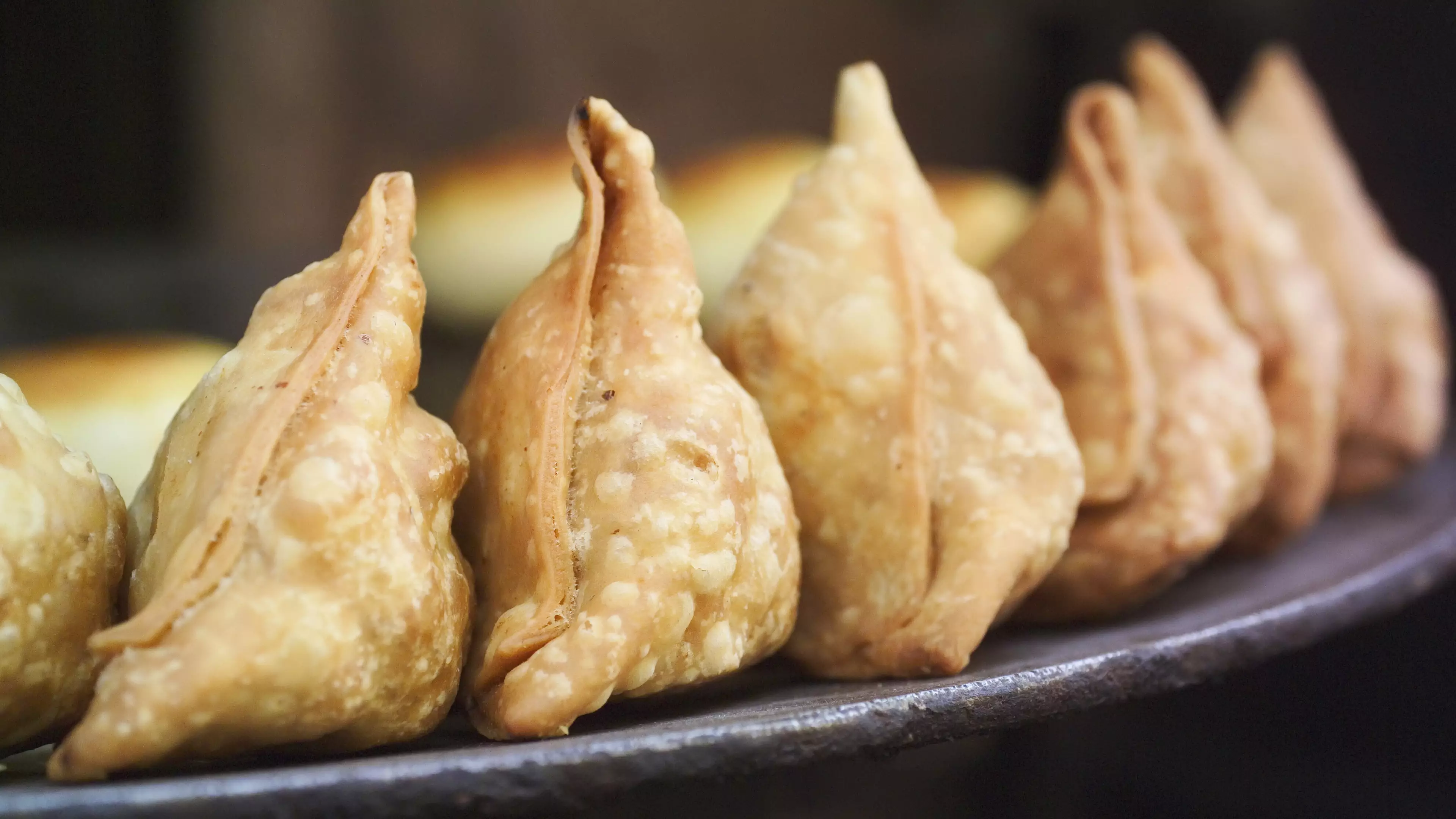 Man Shoves Samosa Up Bum To Smuggle Into Prison Cell