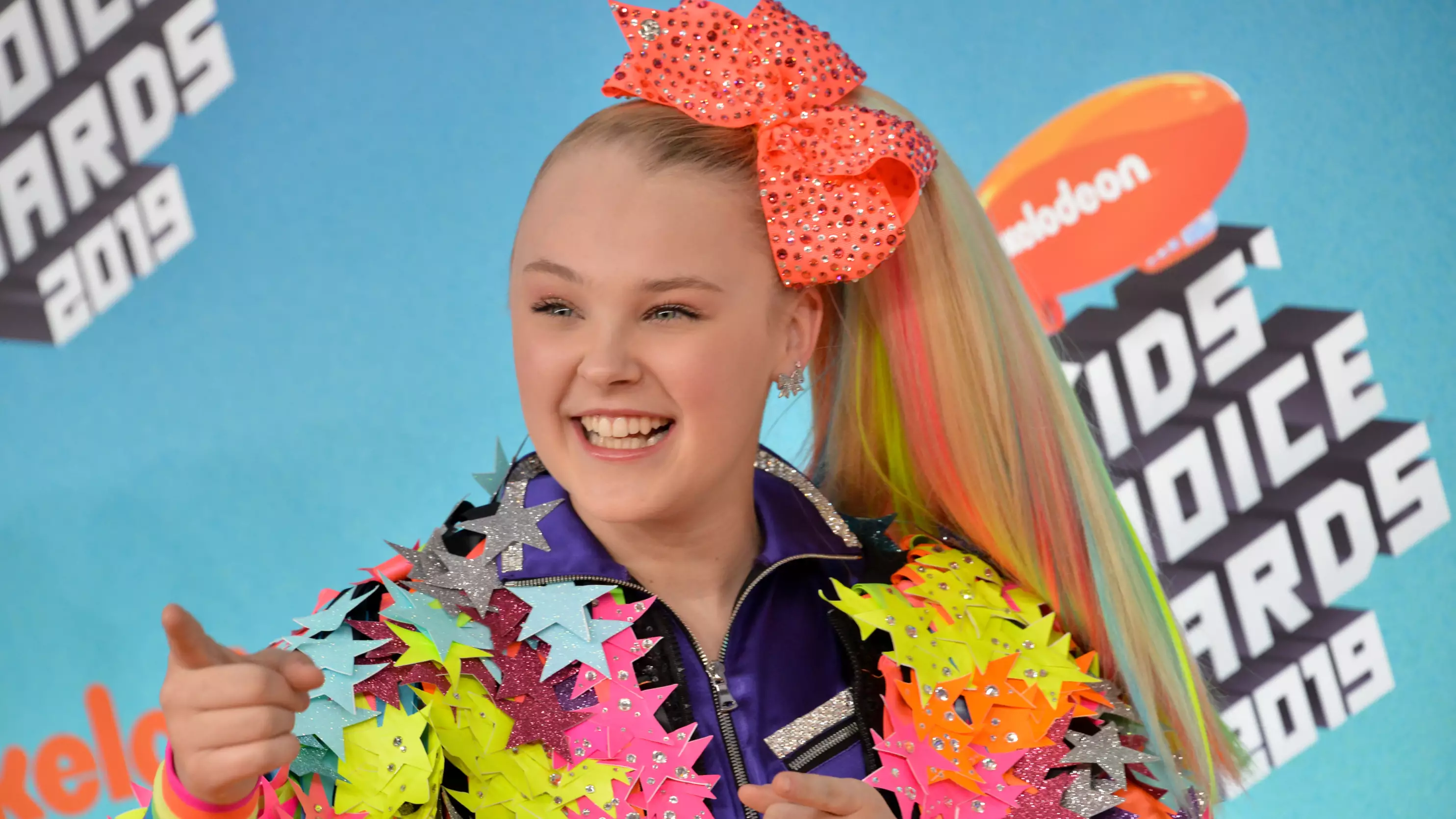 YouTuber JoJo Siwa Was 'Swatted' After Coming Out As Gay