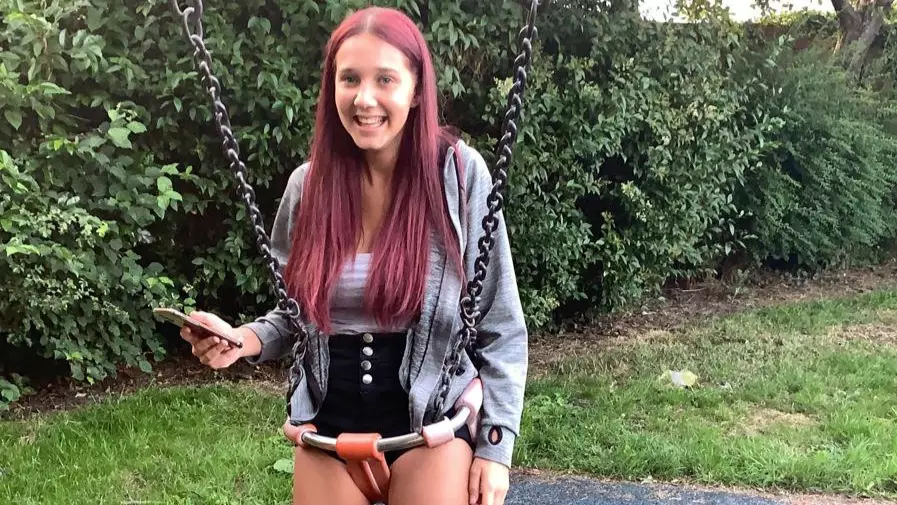 Woman Is Left Creasing After Getting Stuck In Baby Swing While Filming TikTok Video