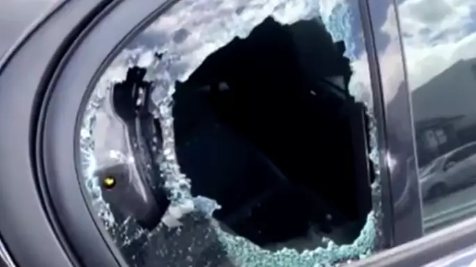 Police Searching For Australian Hoons That Smashed Cars With A Baseball Bat