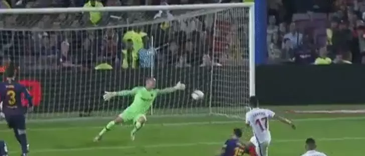 Again the German makes a good save. Image: Eleven Sports