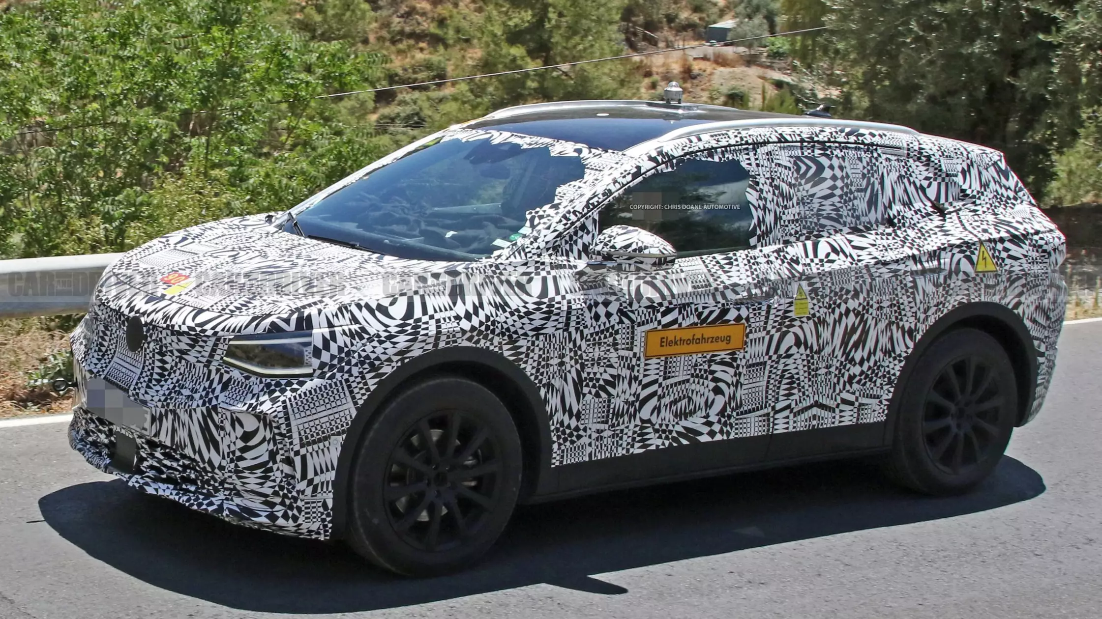 ​Volkswagen ID Crozz 2020 Electric SUV Spotted In Test Run