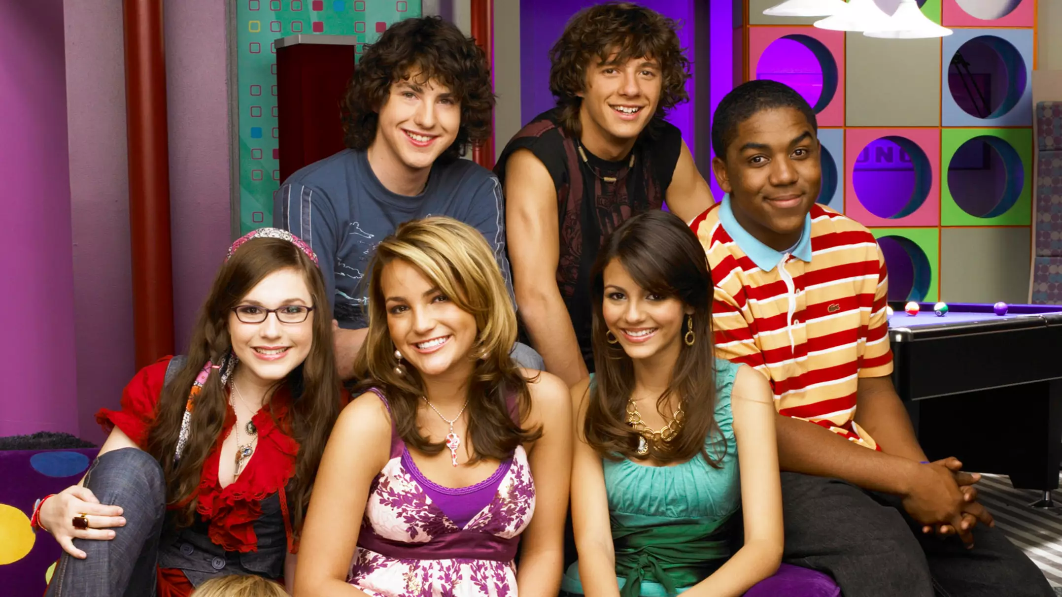 The Entire Cast Of 'Zoey 101' Is Returning For A New Show 