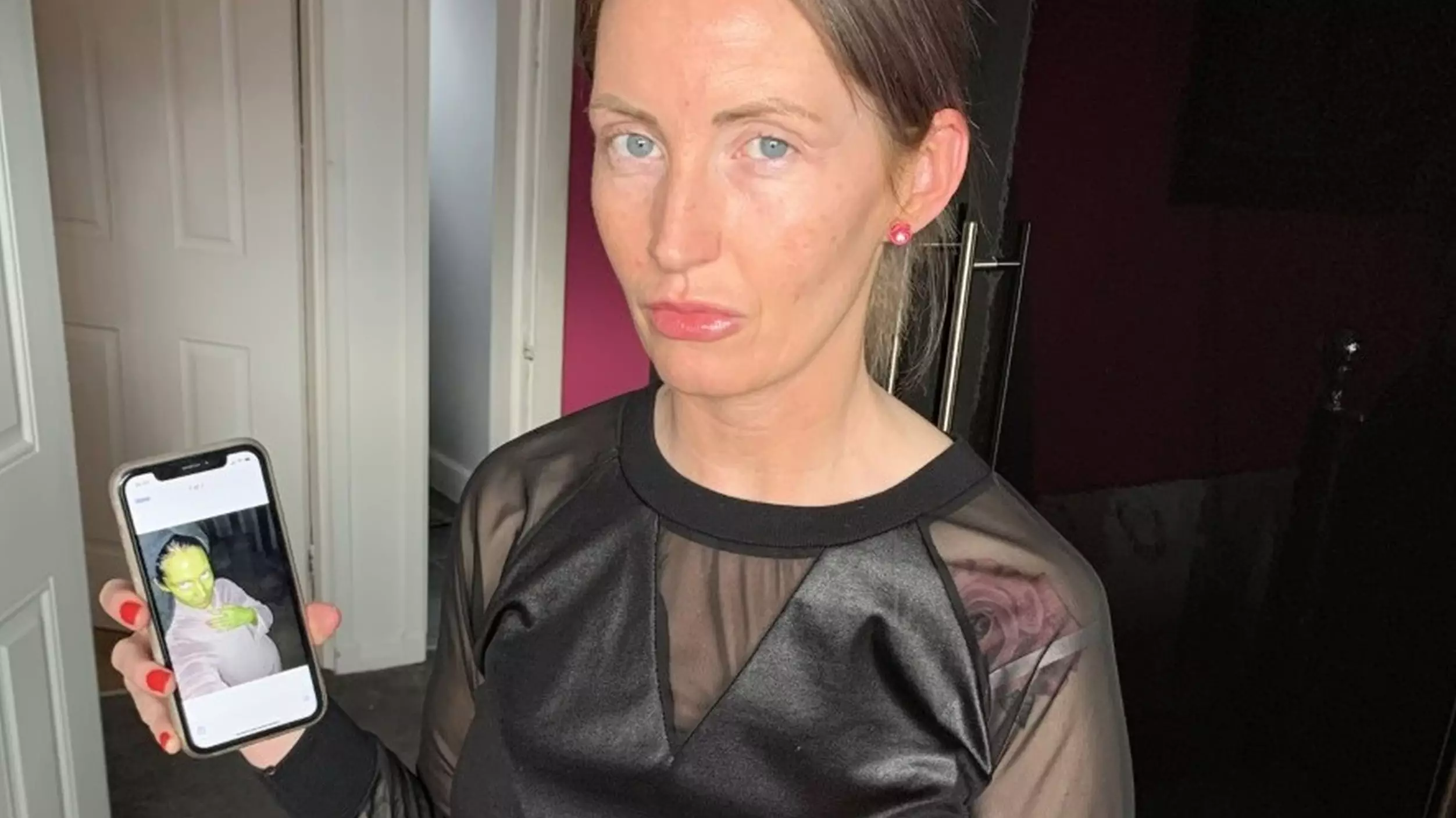 Mum Left Looking Like 'Wicked Witch Of The West' After Fake Tan Turned Her Bright Green