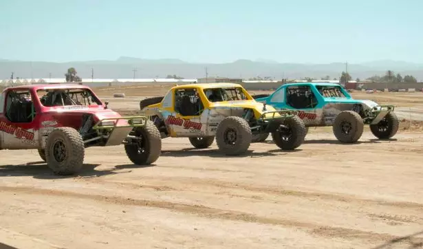 Gino, Gordon and Fred were taking part in a dune buggy race.