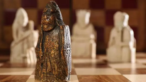 Chess Piece That Was Bought For £5 Sells At Auction For £735,000