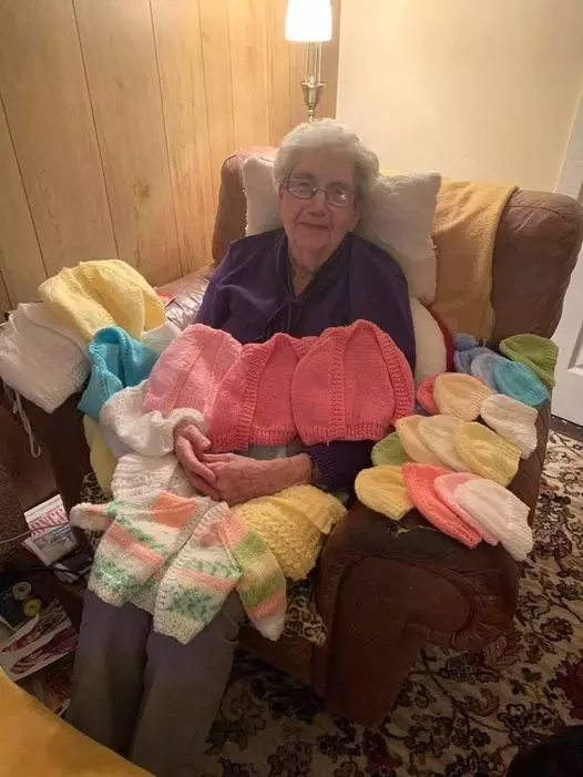 Letterkenny Hospital Need People To Knit Hats And Blankets For Newborns