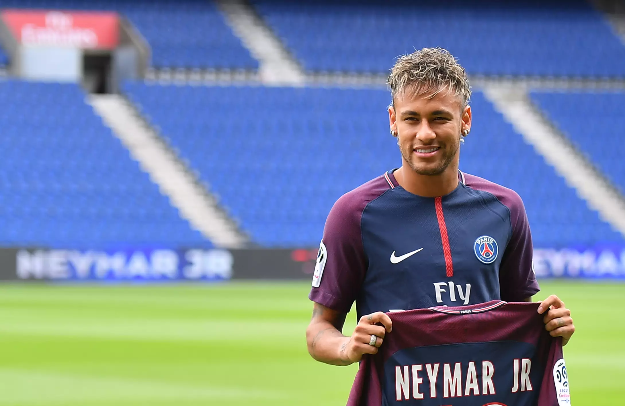 Neymar at his official PSG unveiling (