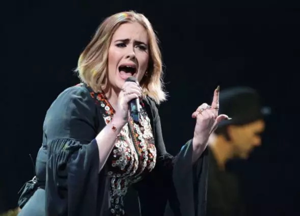 Adele ‘Insists' Hotel Staff Drive 140 Miles For Pizza, Falls Asleep Before It Arrives