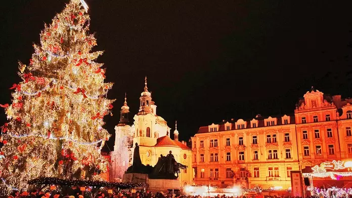 You Can Go On A Christmas Market Getaway From £89 Per Person
