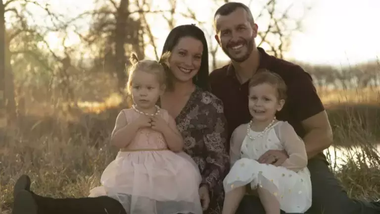 Chris Watts' Letters From Prison Expose The Truth Behind Killings