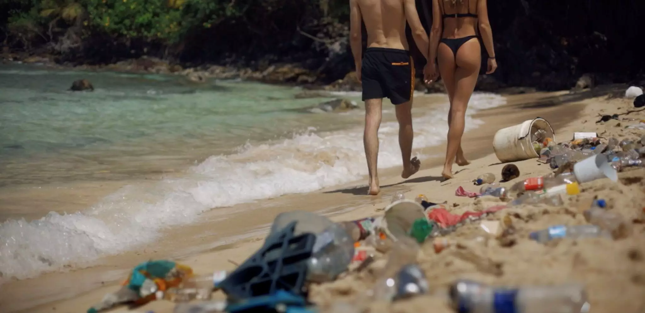 Pornhub say their website should be dirty, not the world's beaches.