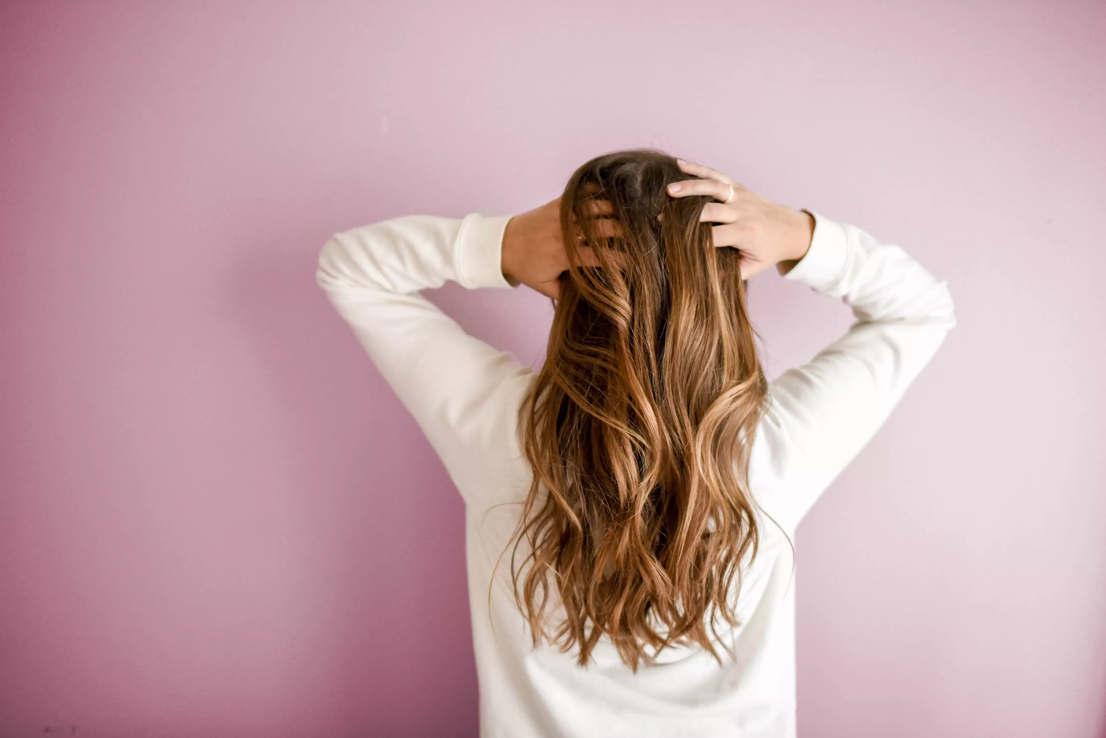 Make sure you have a mirror to hand for cutting wavy hair (