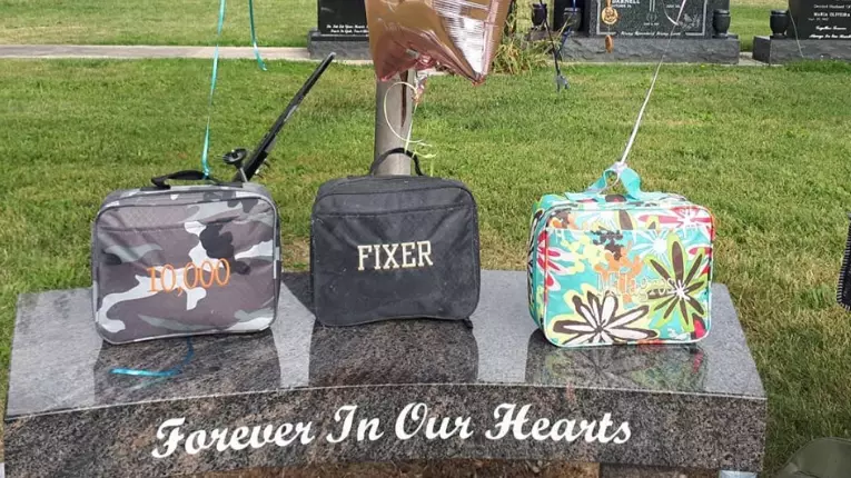 Mum Shares Heart-Breaking Photo Of Children's Graves With Lunch Boxes For 'First Day Of School' 