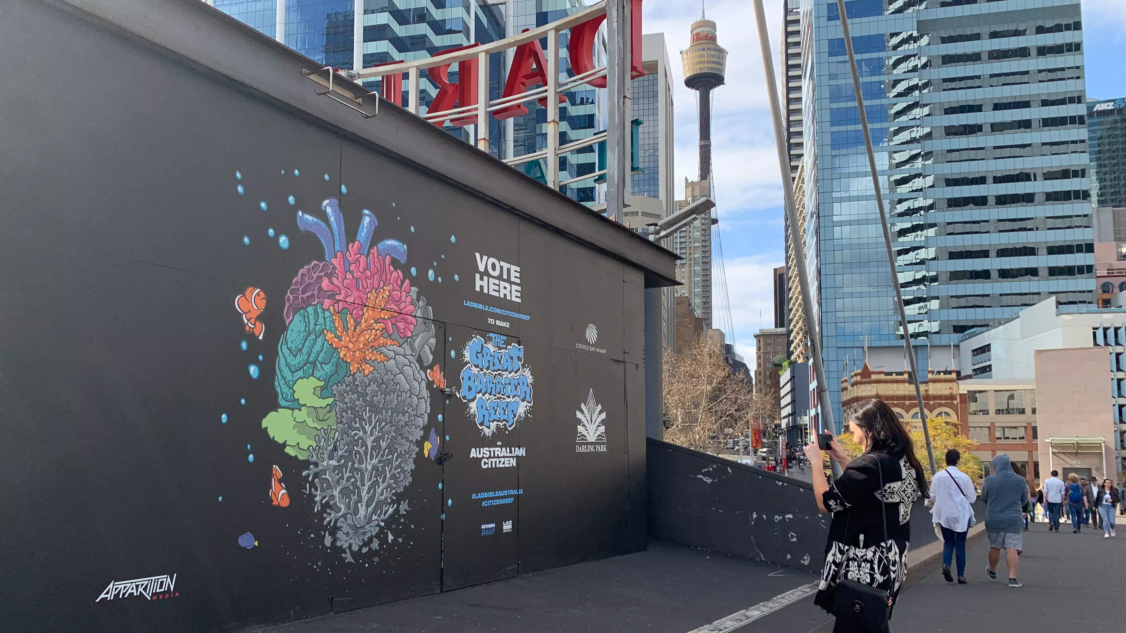 Street Art Has Appeared In Major Cities Demanding Citizenship For The Great Barrier Reef