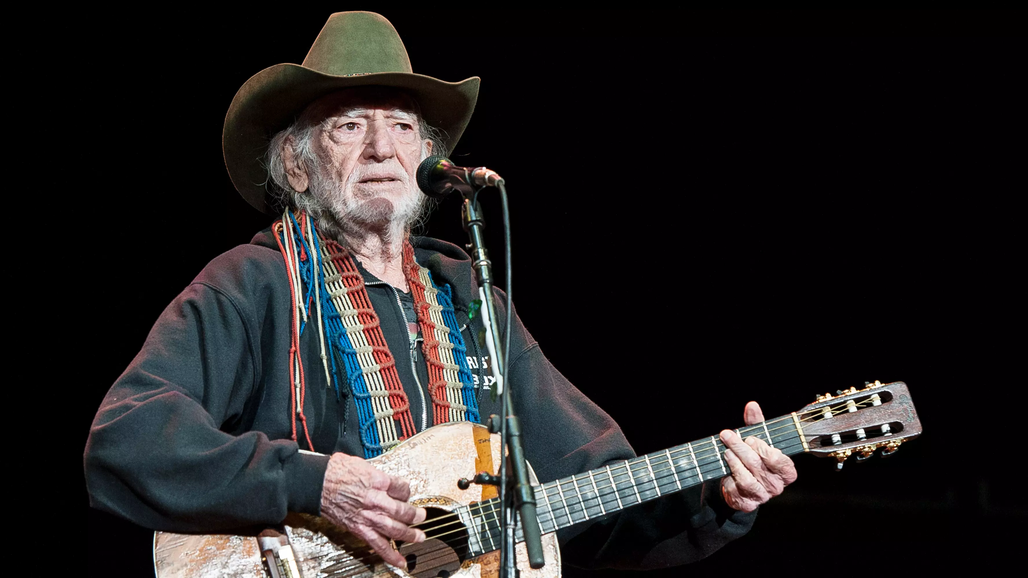 Willie Nelson Has Revealed That He's Stopped Smoking Weed For Good