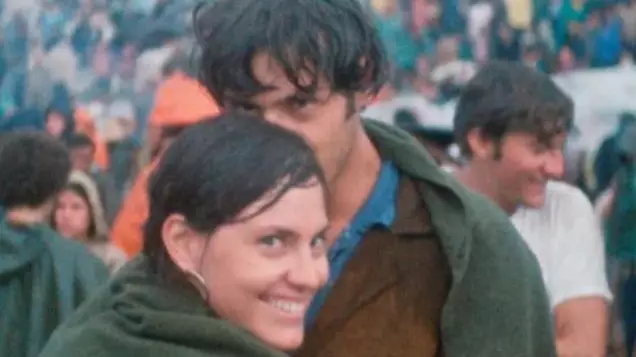 ​Couple Photographed 48 Hours After Meeting At Woodstock Still Together After 50 Years