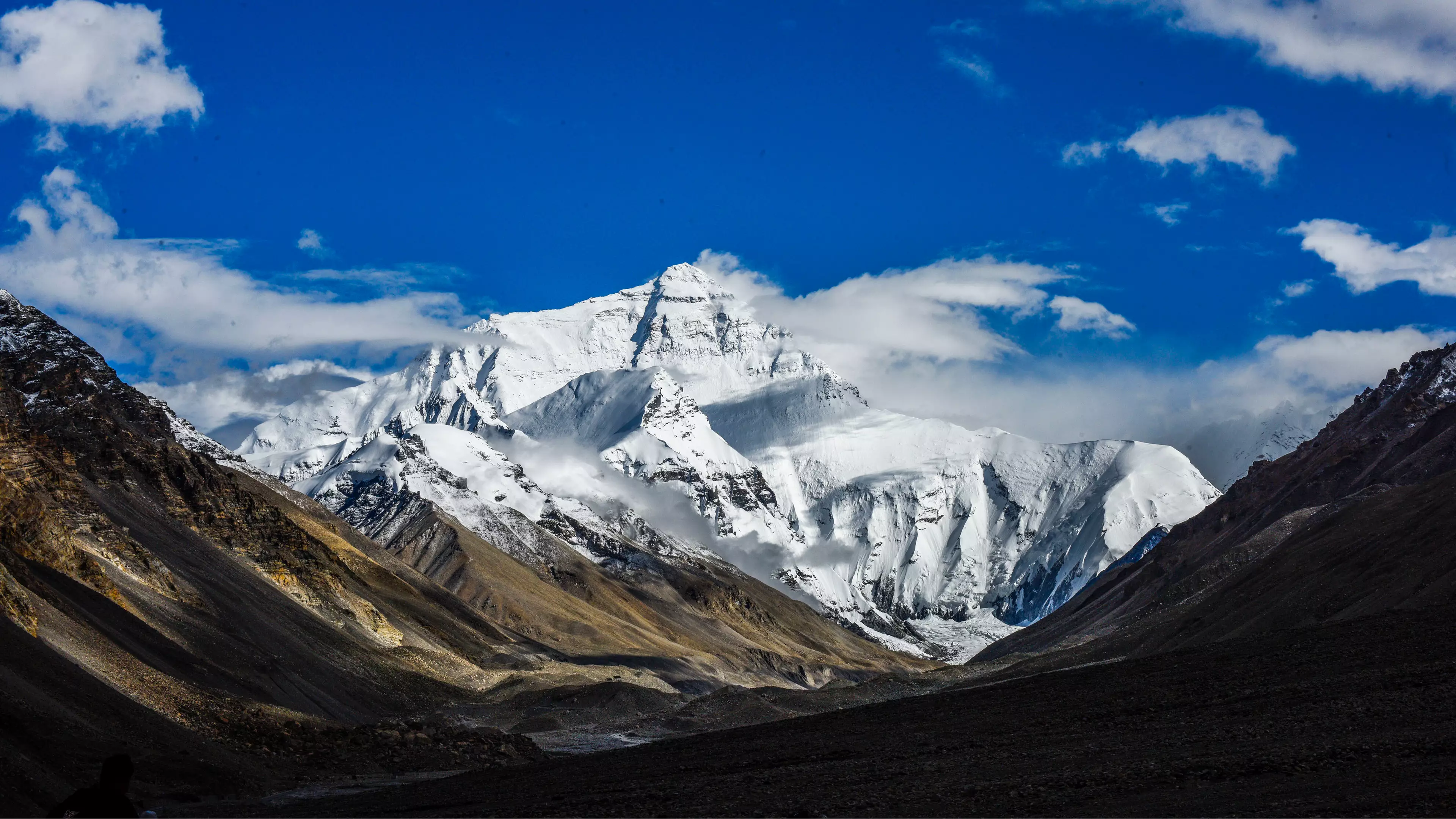 Mount Everest Is Almost One Metre Taller Than Previously Thought