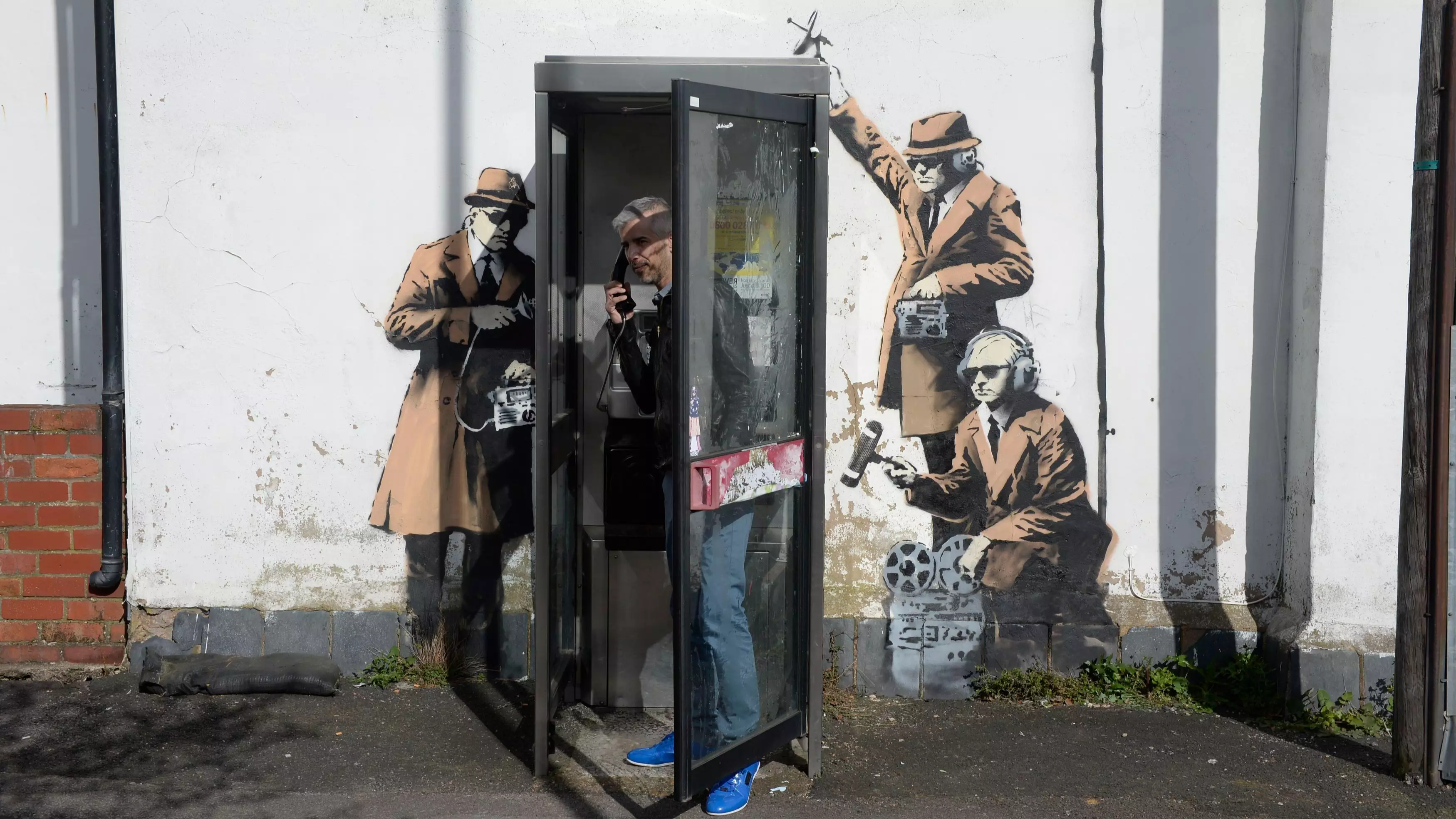 Call Off The Search As New Banksy Theory Claims Street Artist Is Actually Four People Working Together 