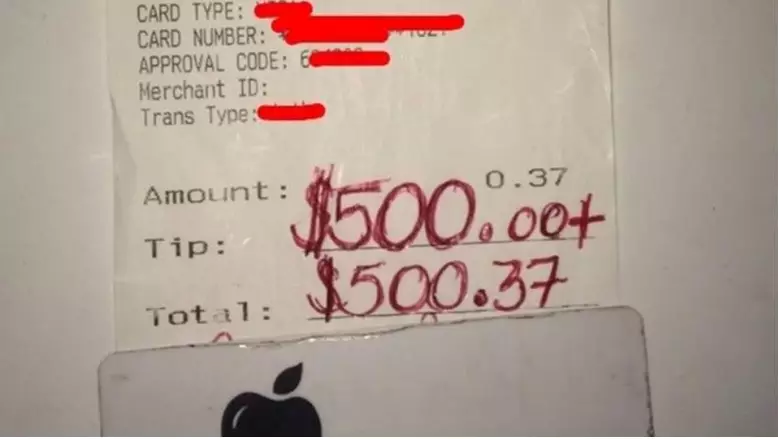 Server Receives Massive Tip After Simple Act Of Kindness