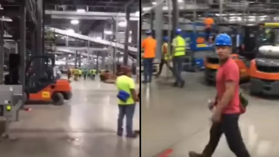 ​Entire Mexican Workforce Walks Out After Colleagues Were Fired
