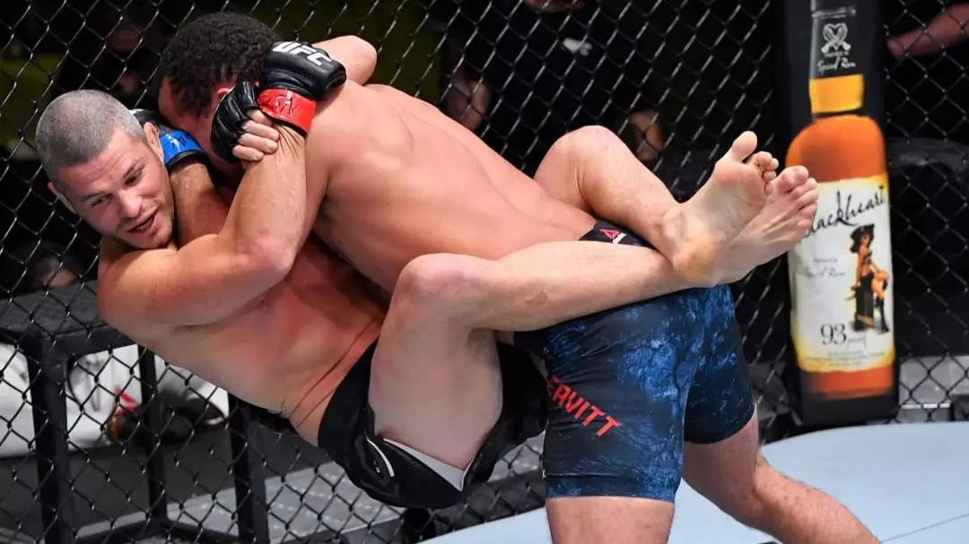 UFC Fans And Experts Are Calling This 'The Most Violent Finish In Recent Years'