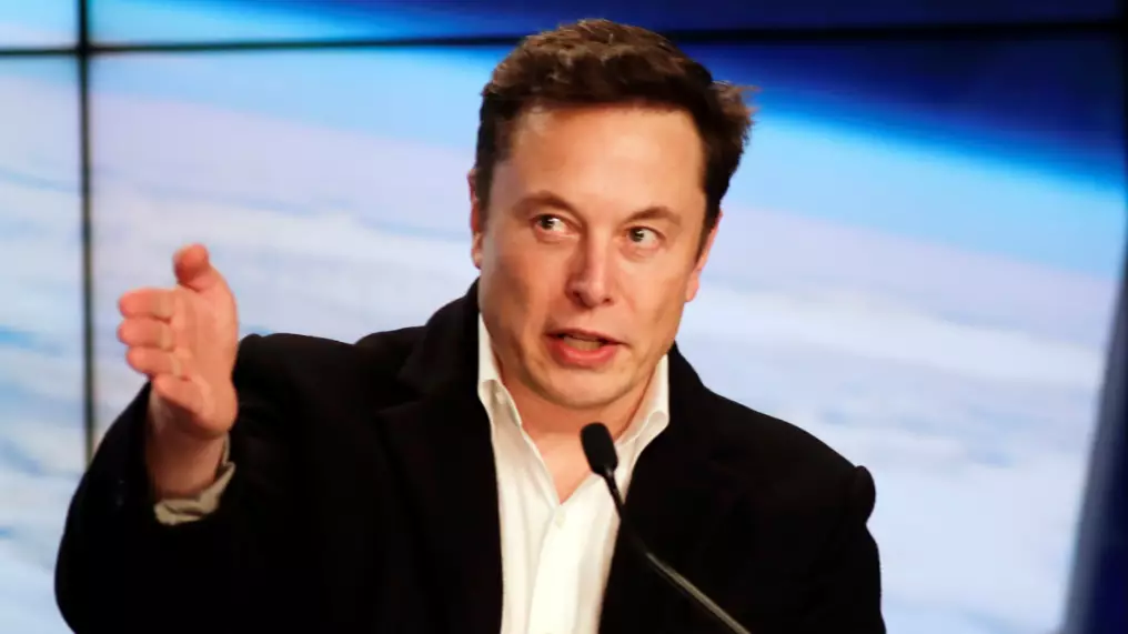 ​Elon Musk Offers Reddit User An Interview For A Job At Tesla