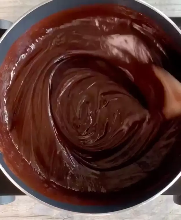 Simply mix the chocolate and cream to begin with (