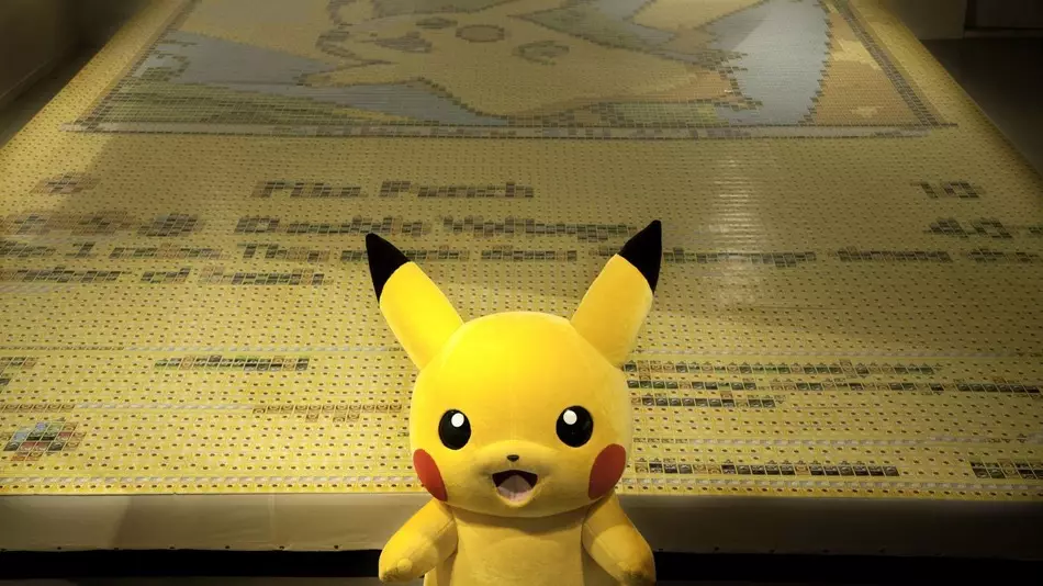 This Is A Giant Pokémon Card Made Out Of 13,000 Other Pokémon Cards 