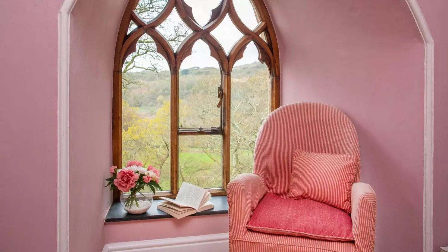 You And Your Friends Can Stay In A Rapunzel Style Fairytale Cottage