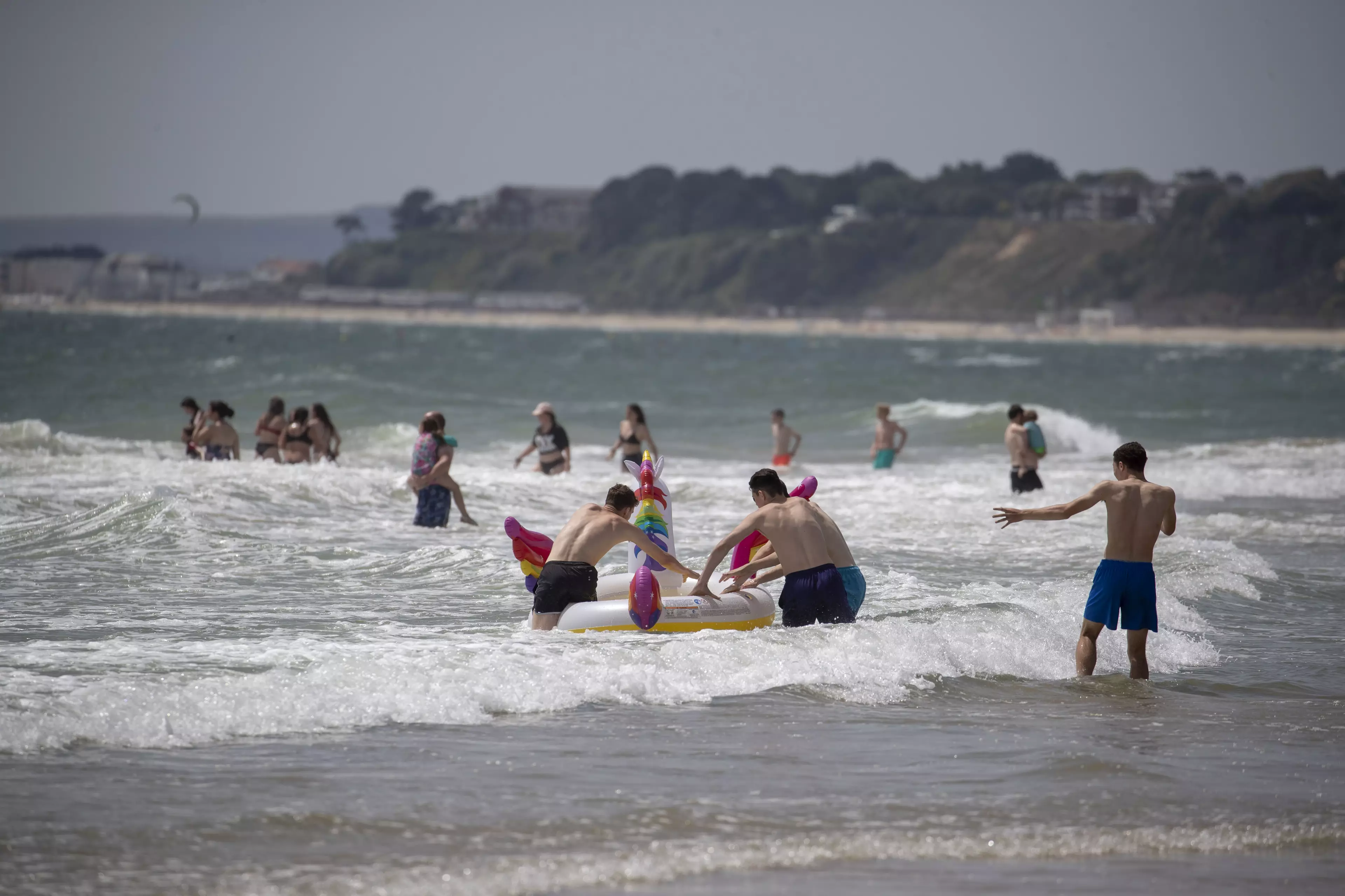 It's going to be hotter than Hawaii this weekend... but the beaches will probably be rammed.
