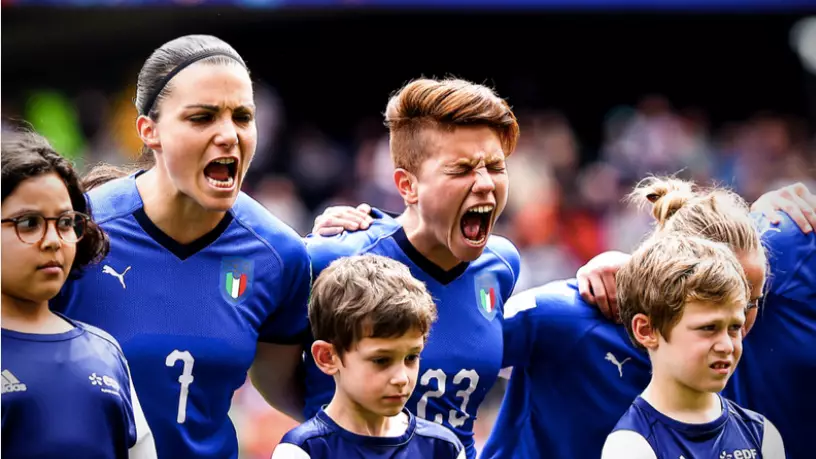 Italy Women's Team Scare The Life Out Of Mascots During Passionate National Anthem 